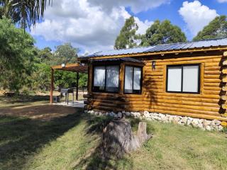 Cabaña a estrenar en el bosque, con pileta privada - 2