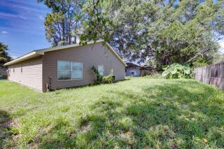 North Jax Home 4 Bed 2 Bath Family Friendly Mins to Airport Washer and Dryer - 7