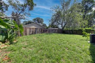 North Jax Home 4 Bed 2 Bath Family Friendly Mins to Airport Washer and Dryer - 5