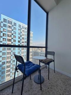 Quiet comfort in the city center and panoramic windows - 5