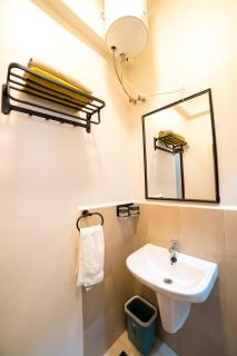 Amber Haven Lakeside Condo in Entebbe - 1