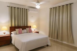 Spacious Home with Private Pool - 7
