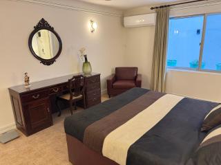 Serviced Apartments Clifton Block 2 , Karachi - 5