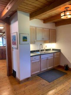 Beautiful timber frame just minutes to Middlebury! - 3