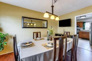 St Pete Home w/ Ample Parking! Near Dtwn & Beaches - 8
