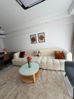 Modern Luxury 2BR at Shangri la - 8