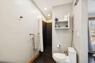 Cabin 5 - 2