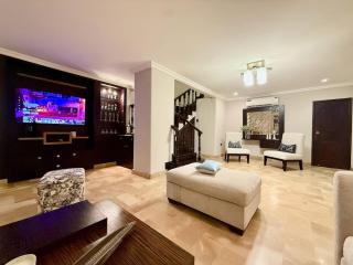 Large Apt in Lomas Urdesa with BBQ and Parking - 2