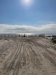 Beach Waves A, Steps from the Beach, Book Now! - 3