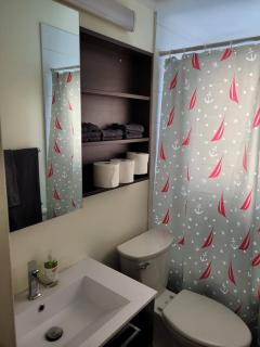 Gorgeous Beacon Heights 2 bedrooms apartment - 1