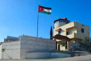 Top "OverView" Resort اطلالة القمة - 8