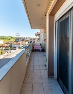 Tagarades 2BR Balcony Retreat in Quiet Area Washer Self Check-in - 9