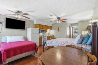 Quail Cove 2 - Lakefront Suite Boat Slip - 1