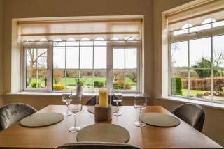 Hillside House- Pine View - 9