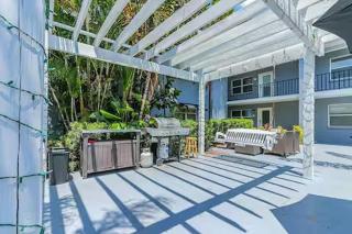 Serene 1-BR Tampa Sanctuary - 8