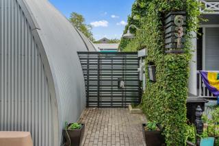 The Moon Quonset Hut Vacation Rental Heated & Chilled Pool - 9