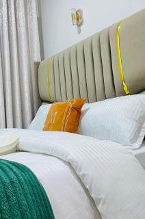 TVHStays classy 1bedroom - 4