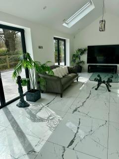 Luxury Countryside Retreat Just Steps from Royal Ascot Racecourse only 10 mins from Windsor Castle and 5 mins from Legoland Windsor Resort - 3