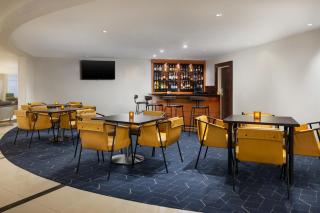 Courtyard Montvale - 5