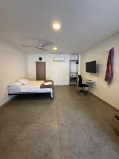 Apartaestudio cerca de la vía 40 - 6