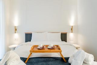 Lilibet Smart House 2BR Luxury Apt - 8