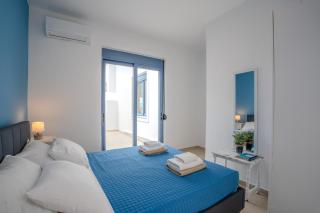 Villa Salomon- Seafront Villa with Private Pool - 8