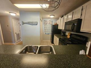 Teal Lake 212 - 8