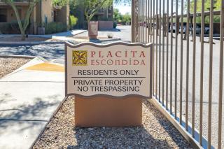 Tucson Home Away from Home Walk to Dining, Coffee & The Loop - 5