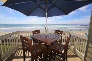 E20 - Tropical Paradise - On-the-Sand - Oceanside - 3
