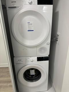 Modern Furnish 1BR Plus Den Condo In Vaughan Ontario - 8