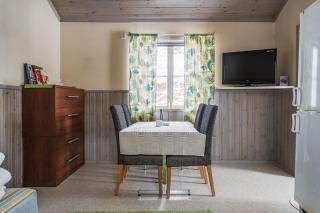 Timmerhus komplett mindre bostad med tillgång till stort servicehus - 5