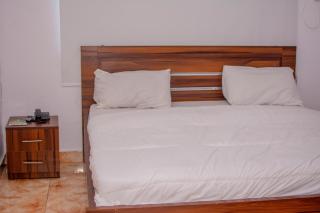 Beulah House Lounge - 7