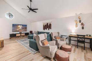 Boardman Riverfront Retreat close to Downtown TC ➠ 800 - 9