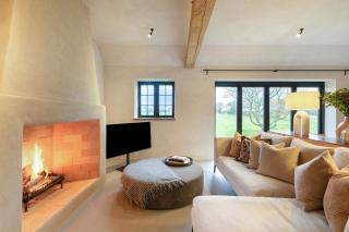 Pelsham Farm Bungalow - 9