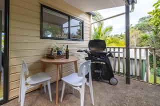 Little O Hideaway - Walk to the Beach - 8