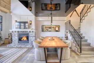 New Tremblant Ski Luxe with Shuttle, HotTub, Sauna - 8