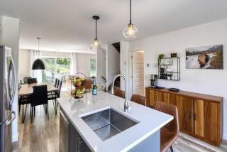 New Modern Chalet! Lake, Game Room & Fireplace! - 3