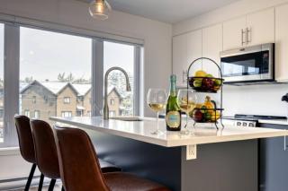 New Modern Chalet! Lake, Game Room & Fireplace! - 8