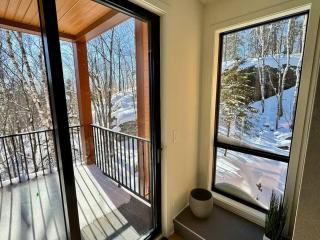 NEW! Luxury Condo Ostrya Next to Tremblant Village - 2