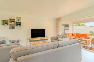 Modern 3BR 3BA with Pool Villa Twin A by Bocobay - 2