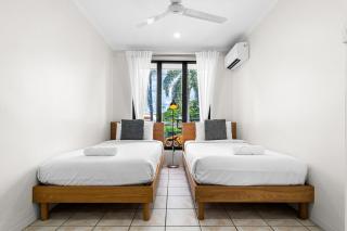 Zen Urban Nest Cozy - Central- Patio - 1