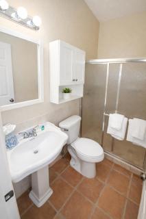 Sarasota Family Stay Near Beach & SRQ Airport sleep 11 - 4