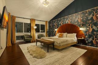 10 Min to World Cup 4BR 3BA Sleeps 8 3 Kings - 9