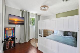 10 Min to World Cup 4BR 3BA Sleeps 8 3 Kings - 3