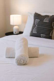 Spacious Family Retreat in Griffin with 4BR - 1