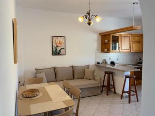 Bernie House - 3