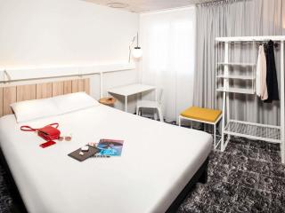 Ibis Pontarlier - 1
