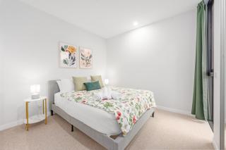 Stylish 2BR Getaway Near ANU w Parking n Wifi - 1