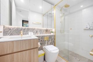 Stylish 2BR Getaway Near ANU w Parking n Wifi - 5