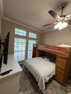 2 KING BEDS and Best location in Burleson! - 2